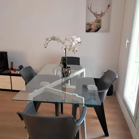 Simple And Nice Appartement Les Mureaux