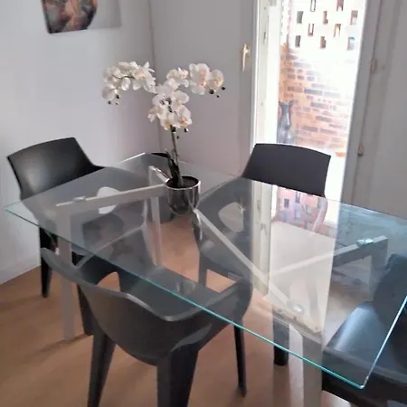 Simple And Nice *